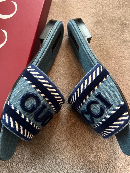 Gucci Denim Logo Slide Sandals in Light Blue and Navy - Picture 11 of 16